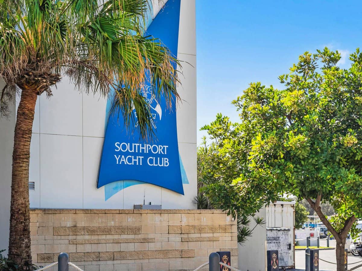 59 Pacific Street, Main Beach - Thumbnail 26