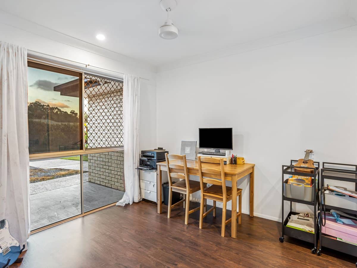 4 Rarotonga Rise, Pacific Pines - Thumbnail 15