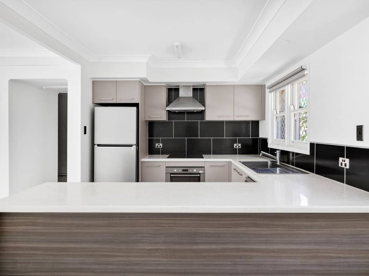 55 Sunset Boulevard, Surfers Paradise - Thumbnail 3