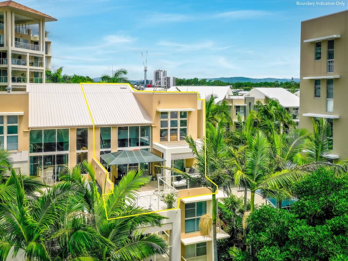 251 Varsity Parade, VARSITY LAKES - Thumbnail 13