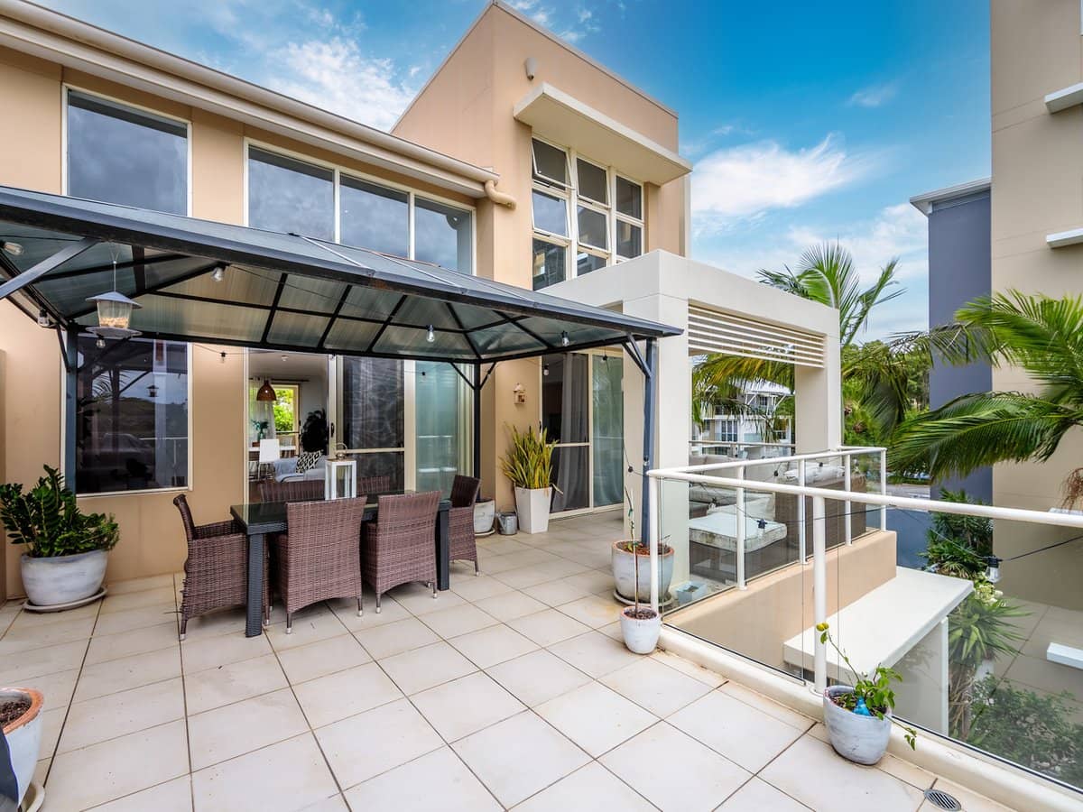 251 Varsity Parade, VARSITY LAKES - Thumbnail 28