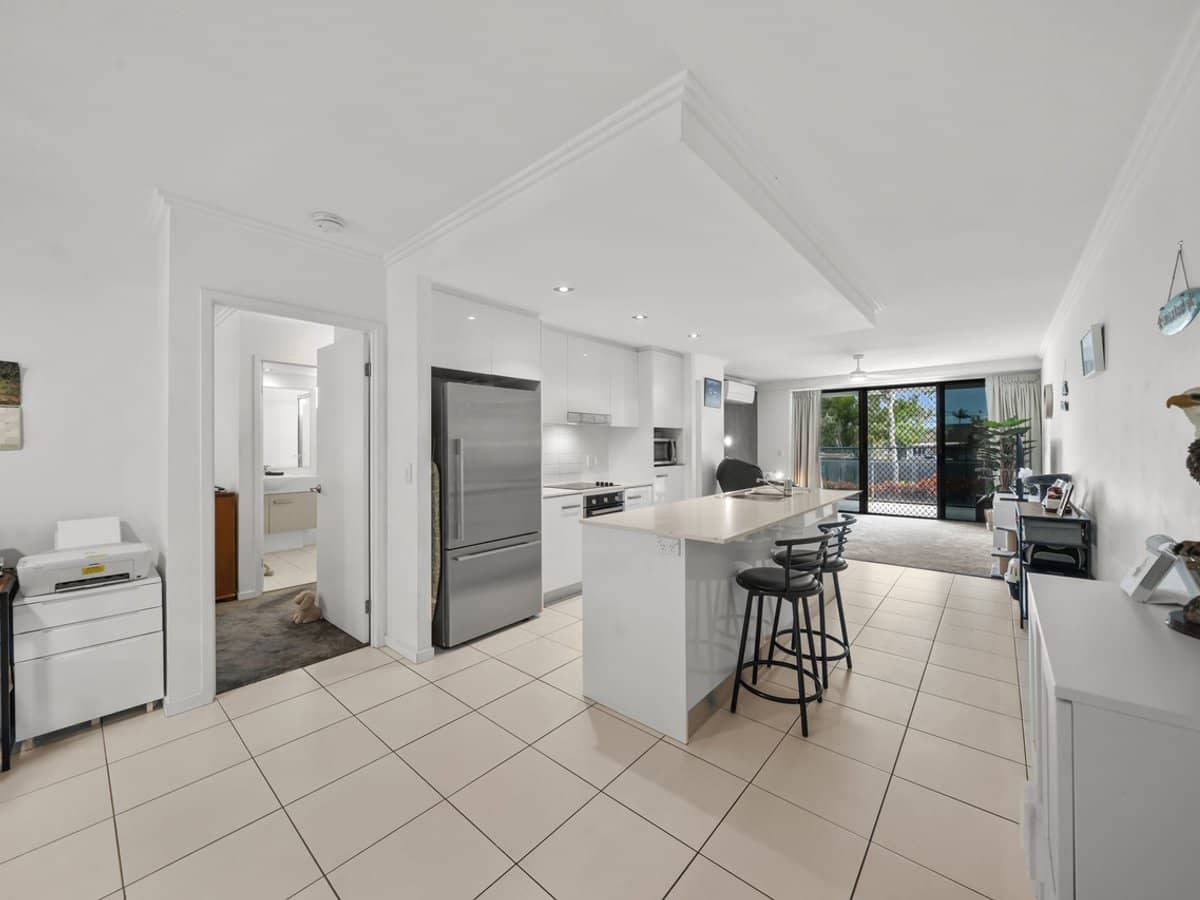 2 Gaven Crescent, Mermaid Beach - Thumbnail 2