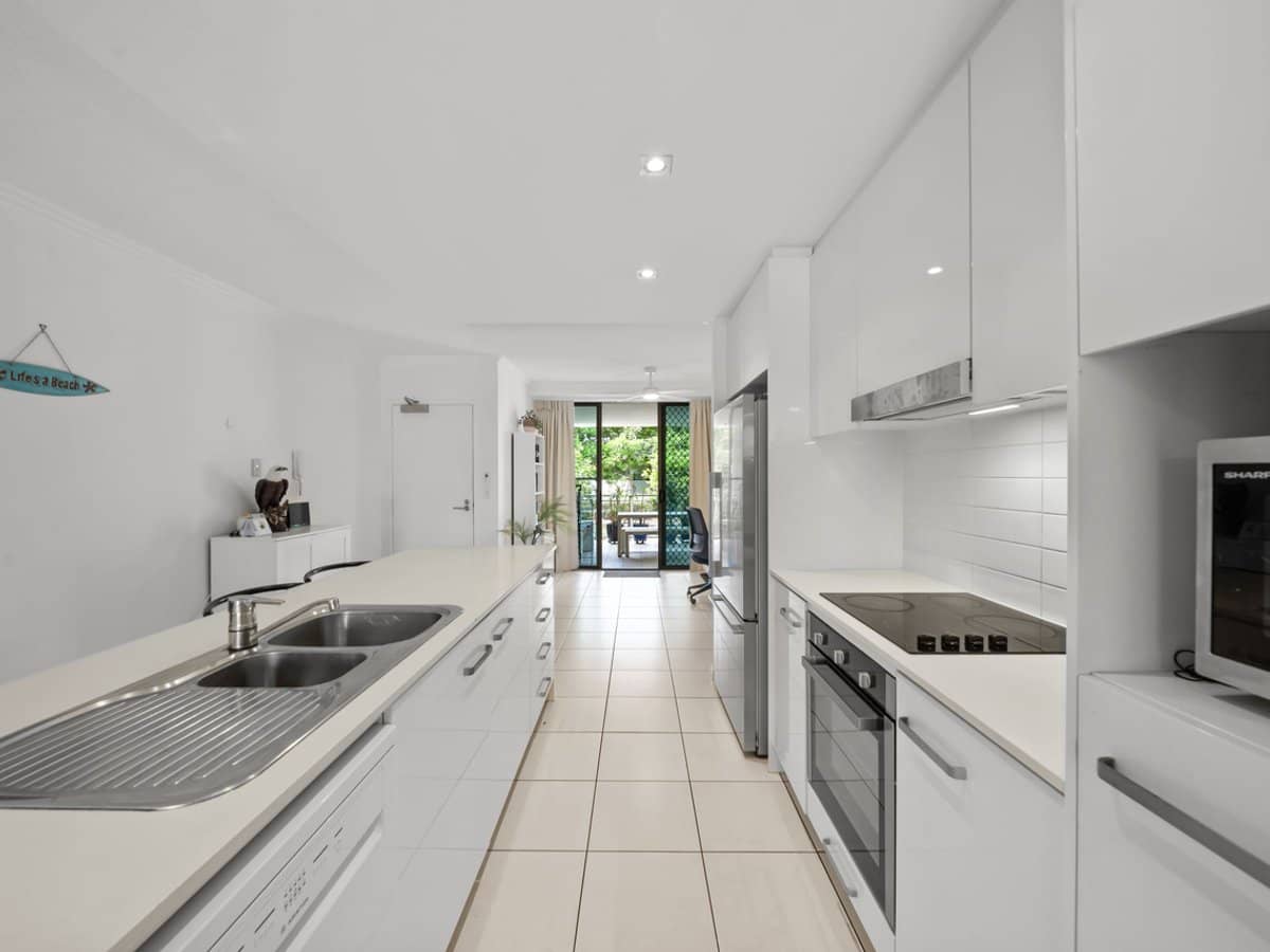 2 Gaven Crescent, Mermaid Beach - Thumbnail 5