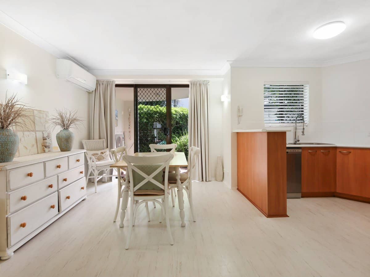 5 Fourth Avenue, Burleigh Heads - Thumbnail 2