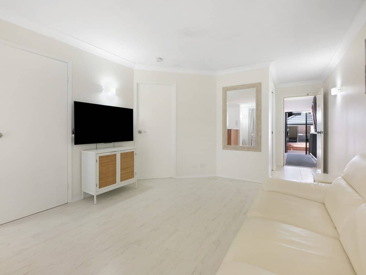 5 Fourth Avenue, Burleigh Heads - Thumbnail 9