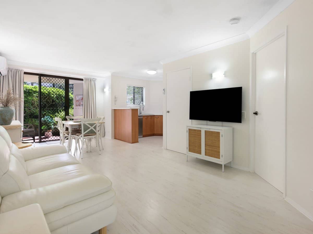 5 Fourth Avenue, Burleigh Heads - Thumbnail 10