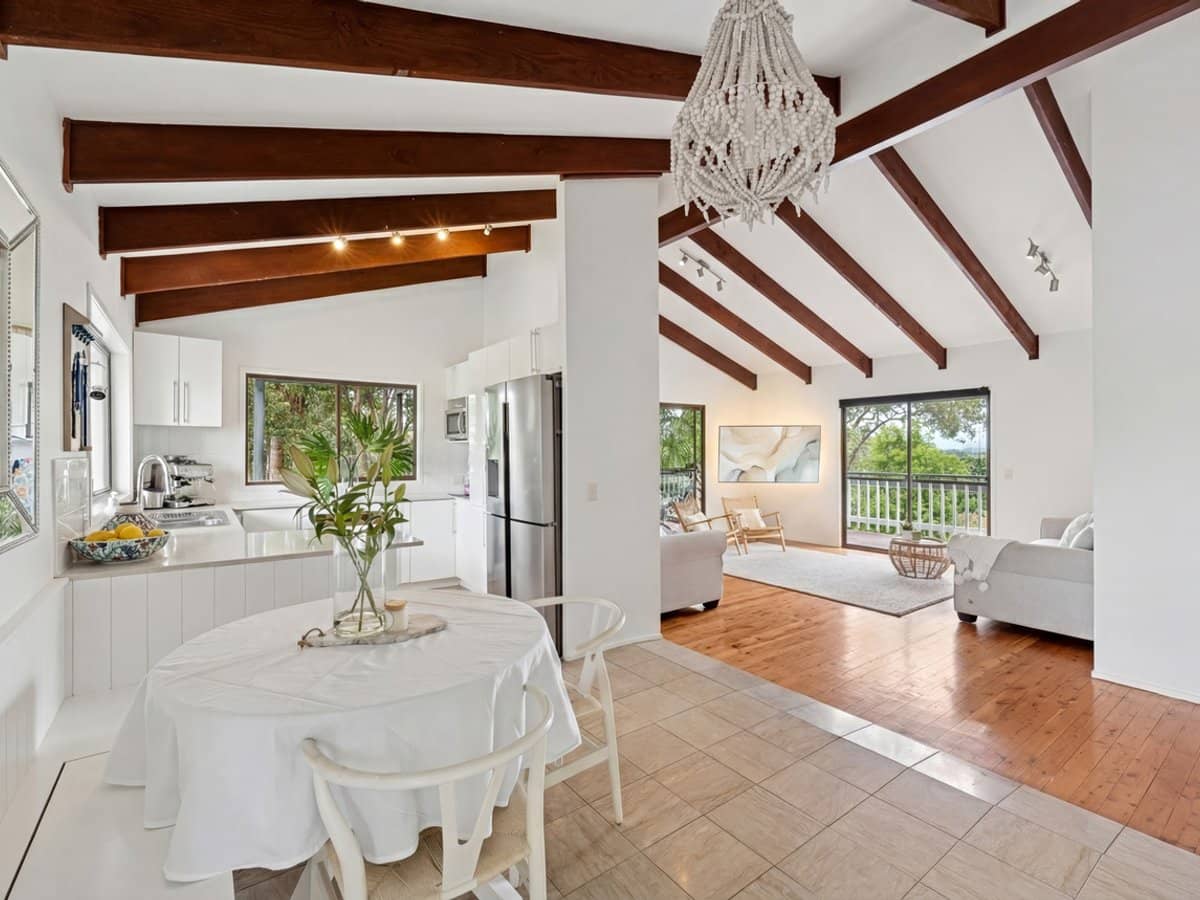 31 Walabah Drive, ASHMORE - Thumbnail 4