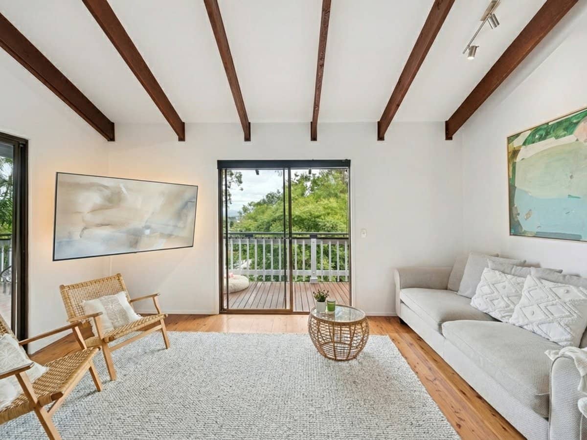 31 Walabah Drive, ASHMORE - Thumbnail 6