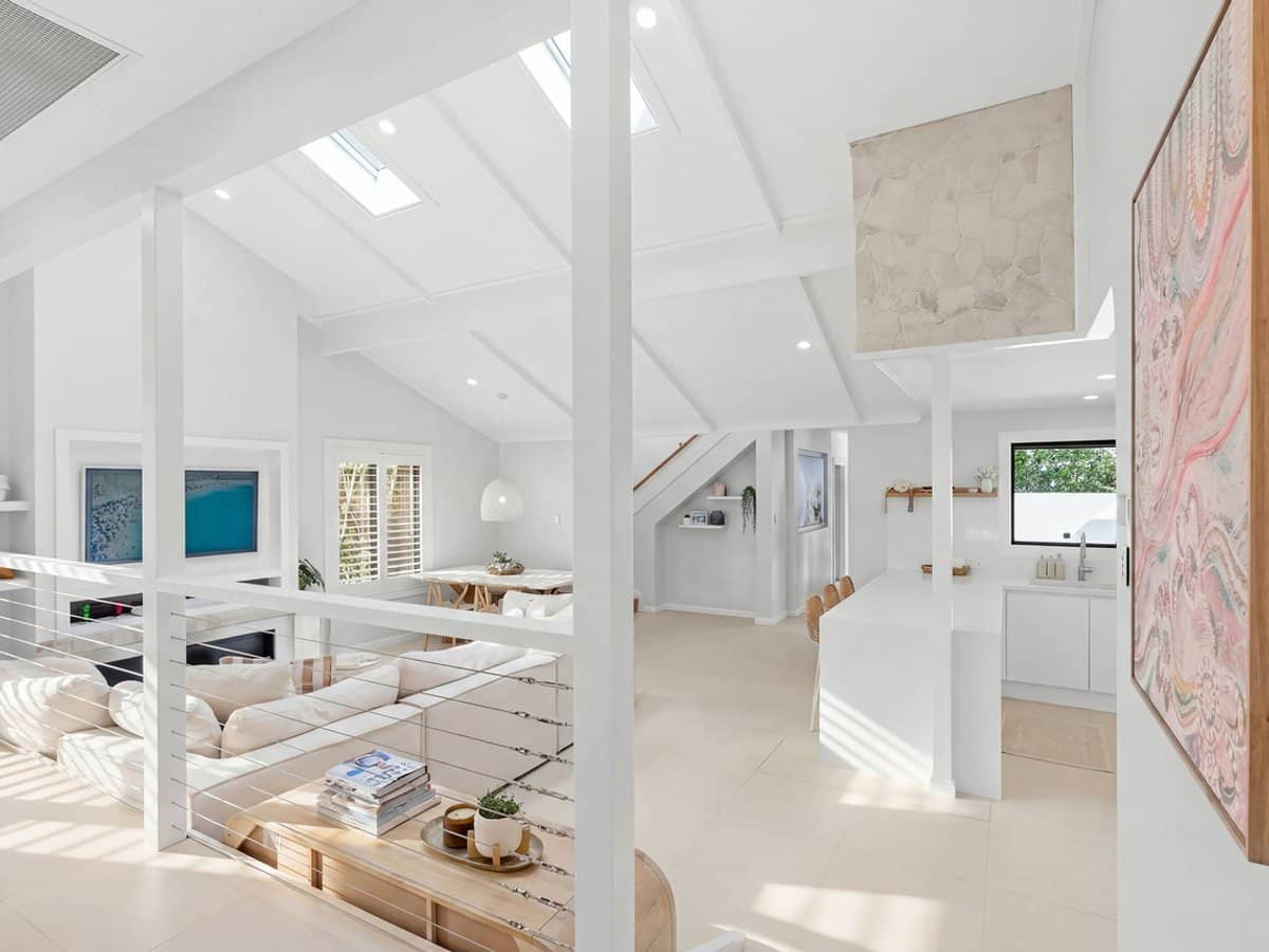 18 Kallaroo Crescent, ASHMORE - Thumbnail 8