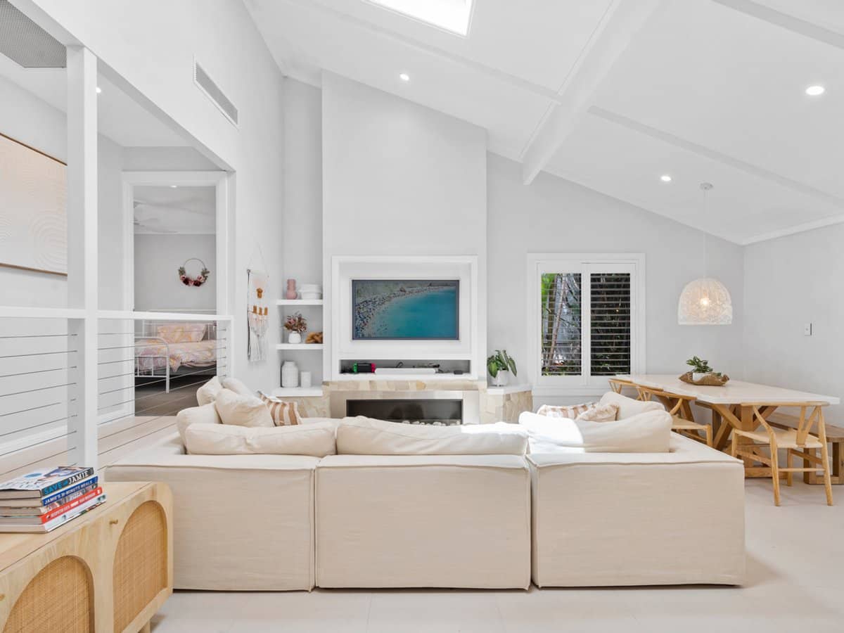 18 Kallaroo Crescent, ASHMORE - Thumbnail 9