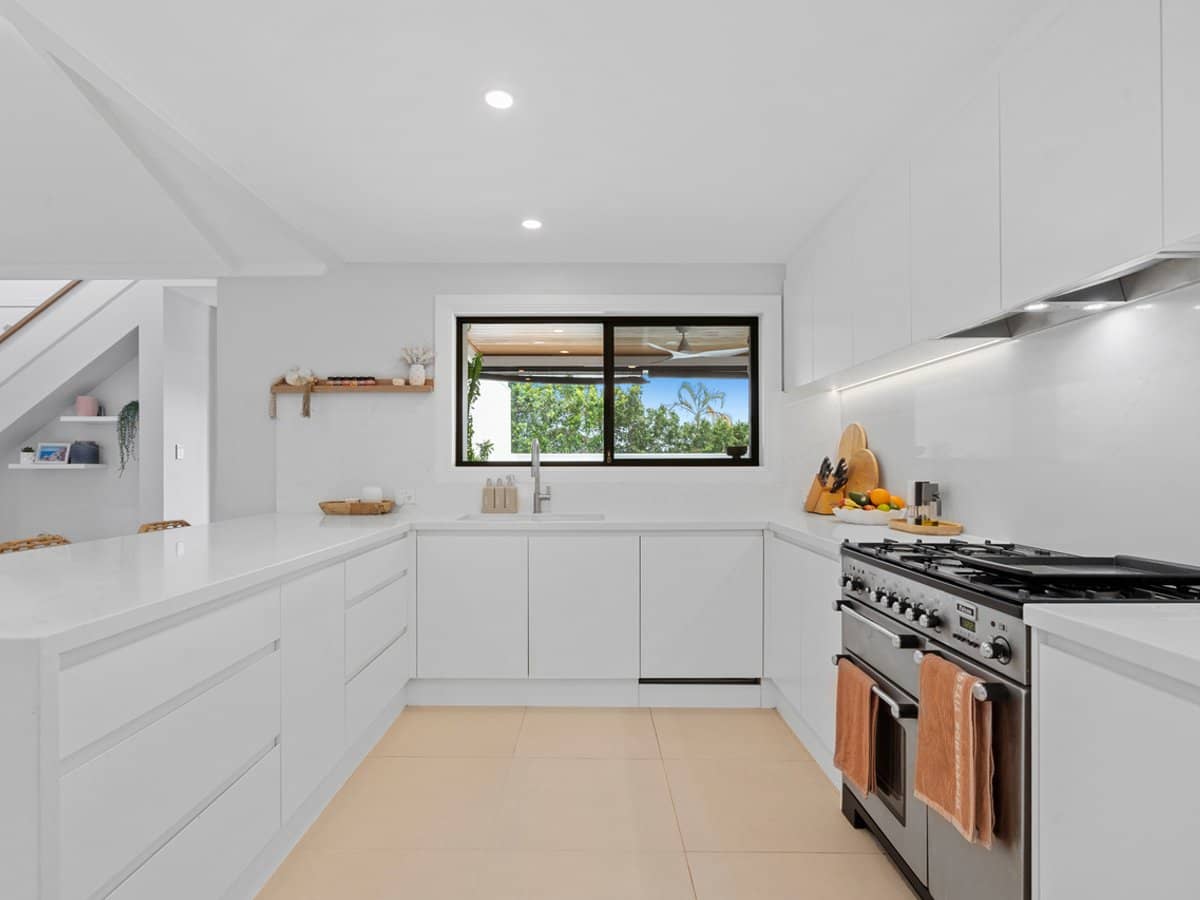 18 Kallaroo Crescent, ASHMORE - Thumbnail 12