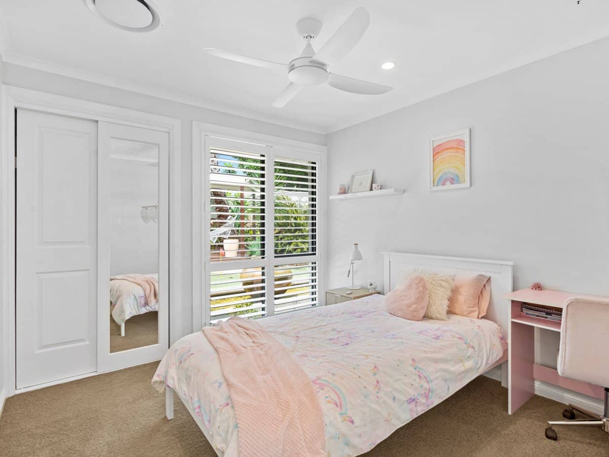 18 Kallaroo Crescent, ASHMORE - Thumbnail 18