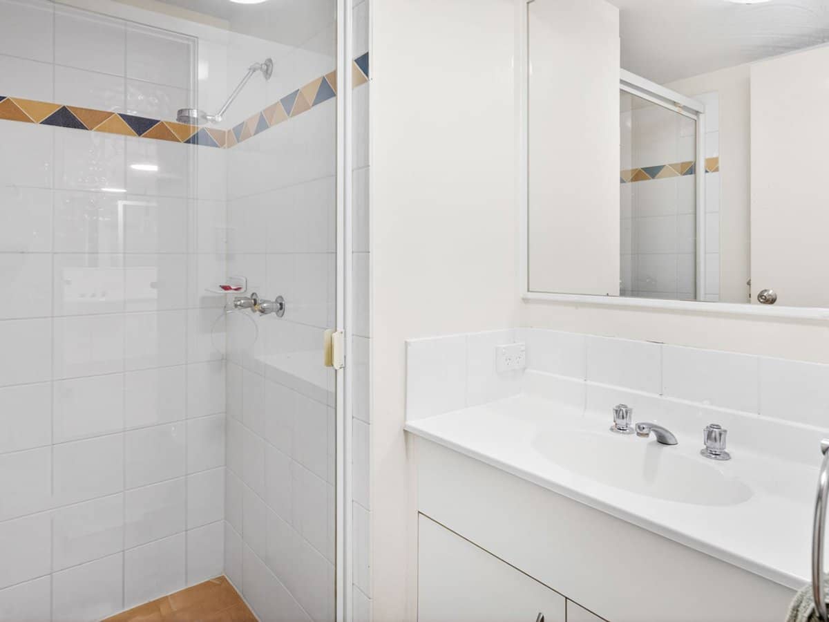 16-26 Waverley Street, Southport - Thumbnail 12