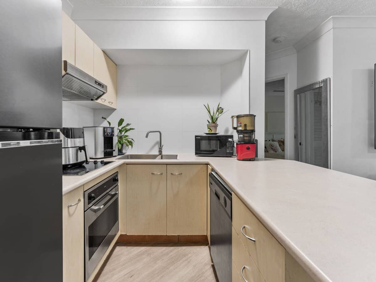 2342-2358 Gold Coast Highway, MERMAID BEACH - Thumbnail 7