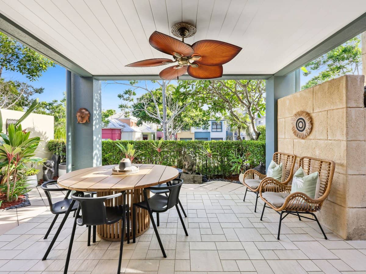 3102 The Boulevard, Carrara - Thumbnail 2