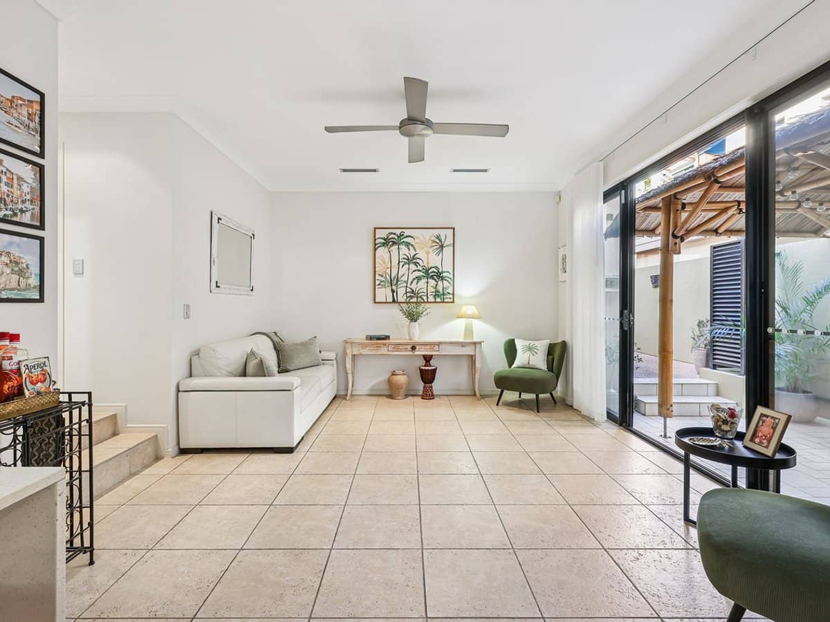 3102 The Boulevard, Carrara - Thumbnail 9