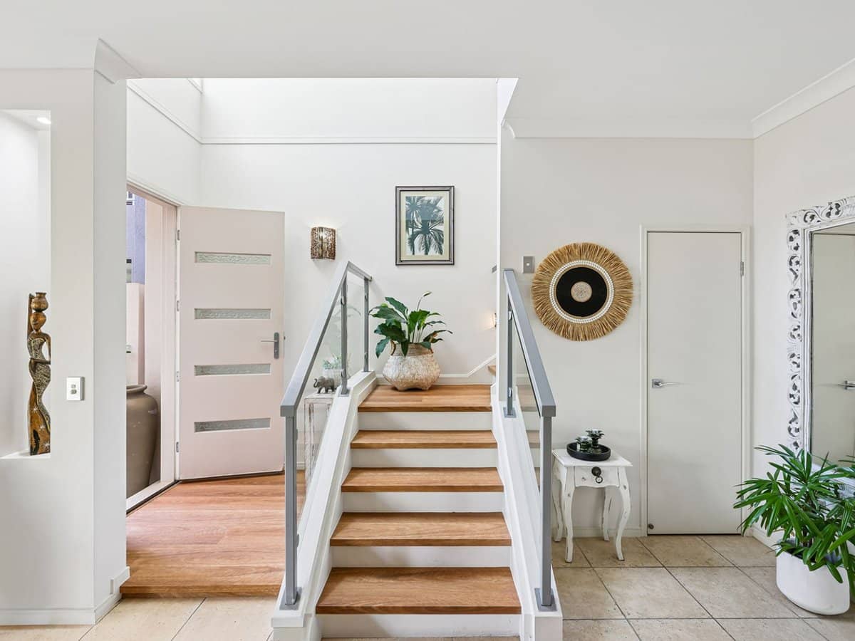 3102 The Boulevard, Carrara - Thumbnail 13