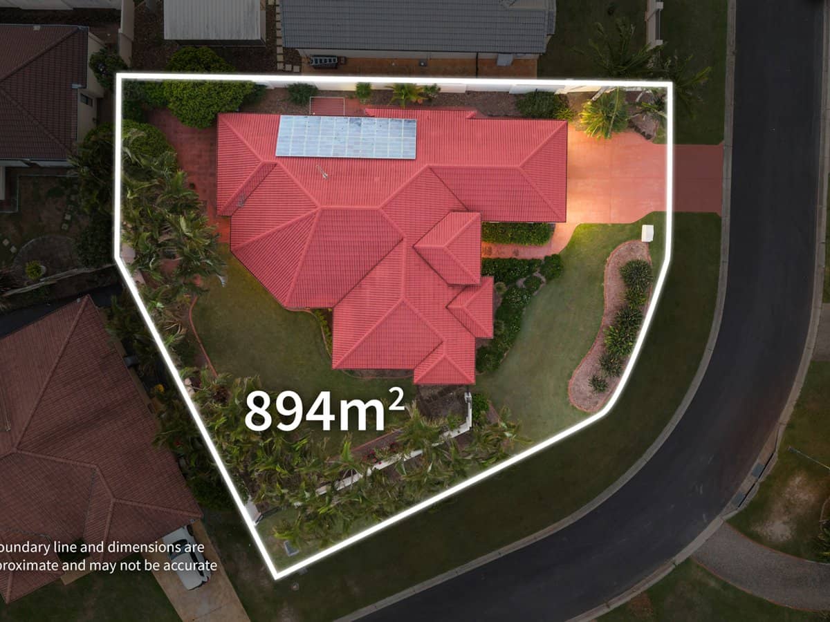 30 Nottinghill Gate Drive, ARUNDEL - Thumbnail 3