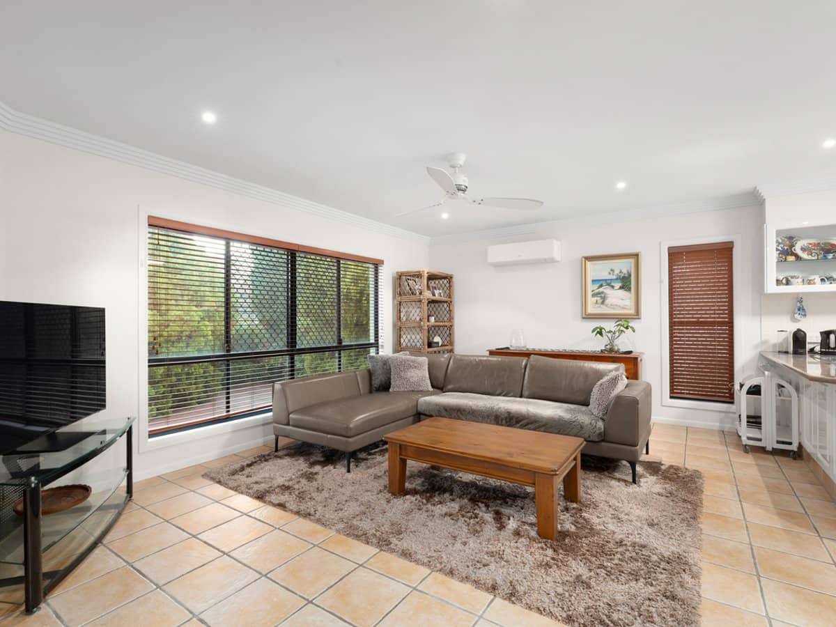 30 Nottinghill Gate Drive, ARUNDEL - Thumbnail 6