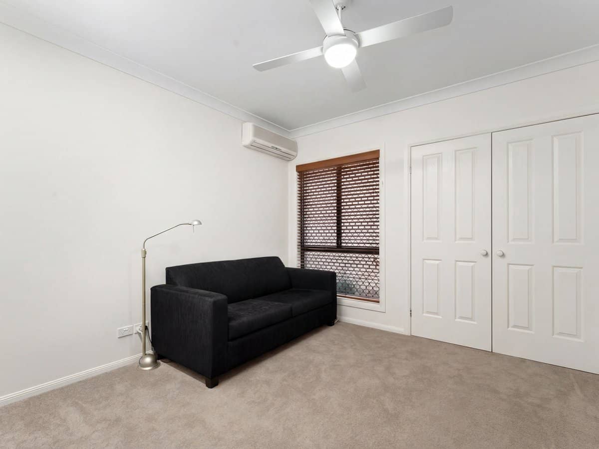 30 Nottinghill Gate Drive, ARUNDEL - Thumbnail 11