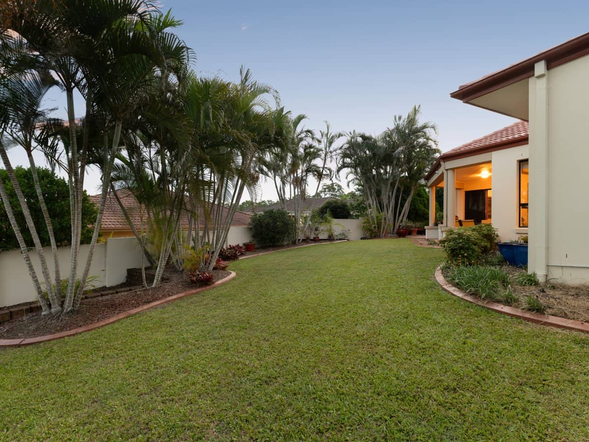 30 Nottinghill Gate Drive, ARUNDEL - Thumbnail 16