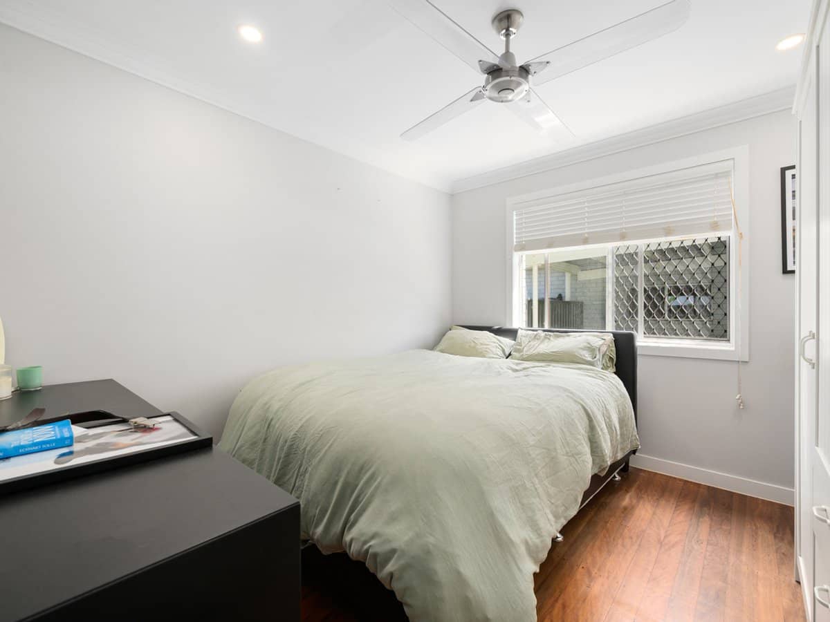 2 Guyra Avenue, BURLEIGH HEADS - Thumbnail 12