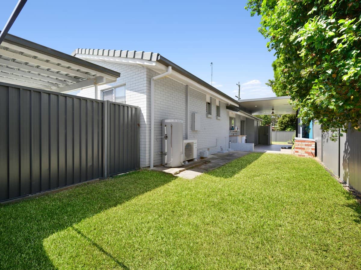 2 Guyra Avenue, BURLEIGH HEADS - Thumbnail 16