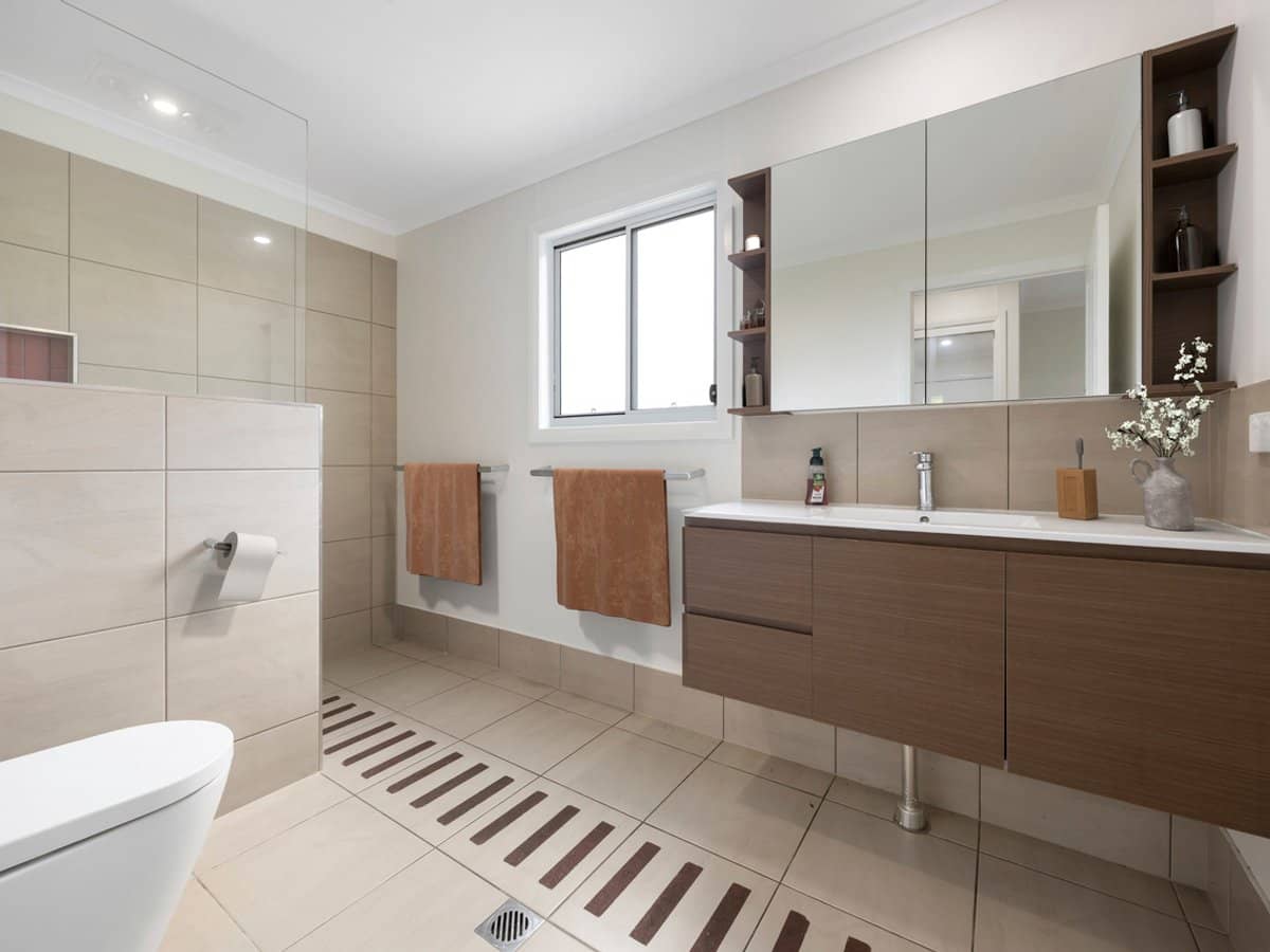 56-58 Timbarra Drive, BEECHMONT - Thumbnail 7