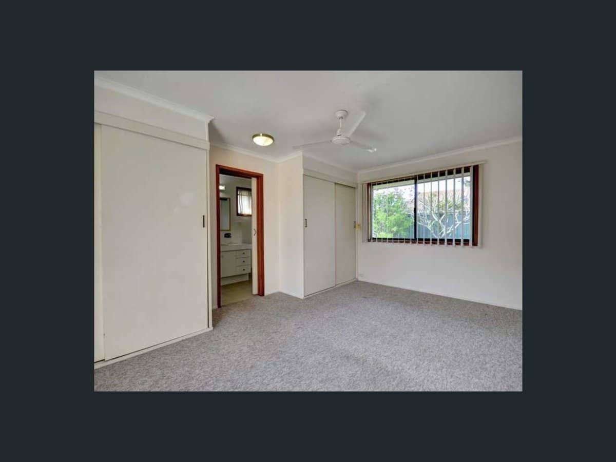 7 Bellbird Avenue, BURLEIGH WATERS - Thumbnail 7