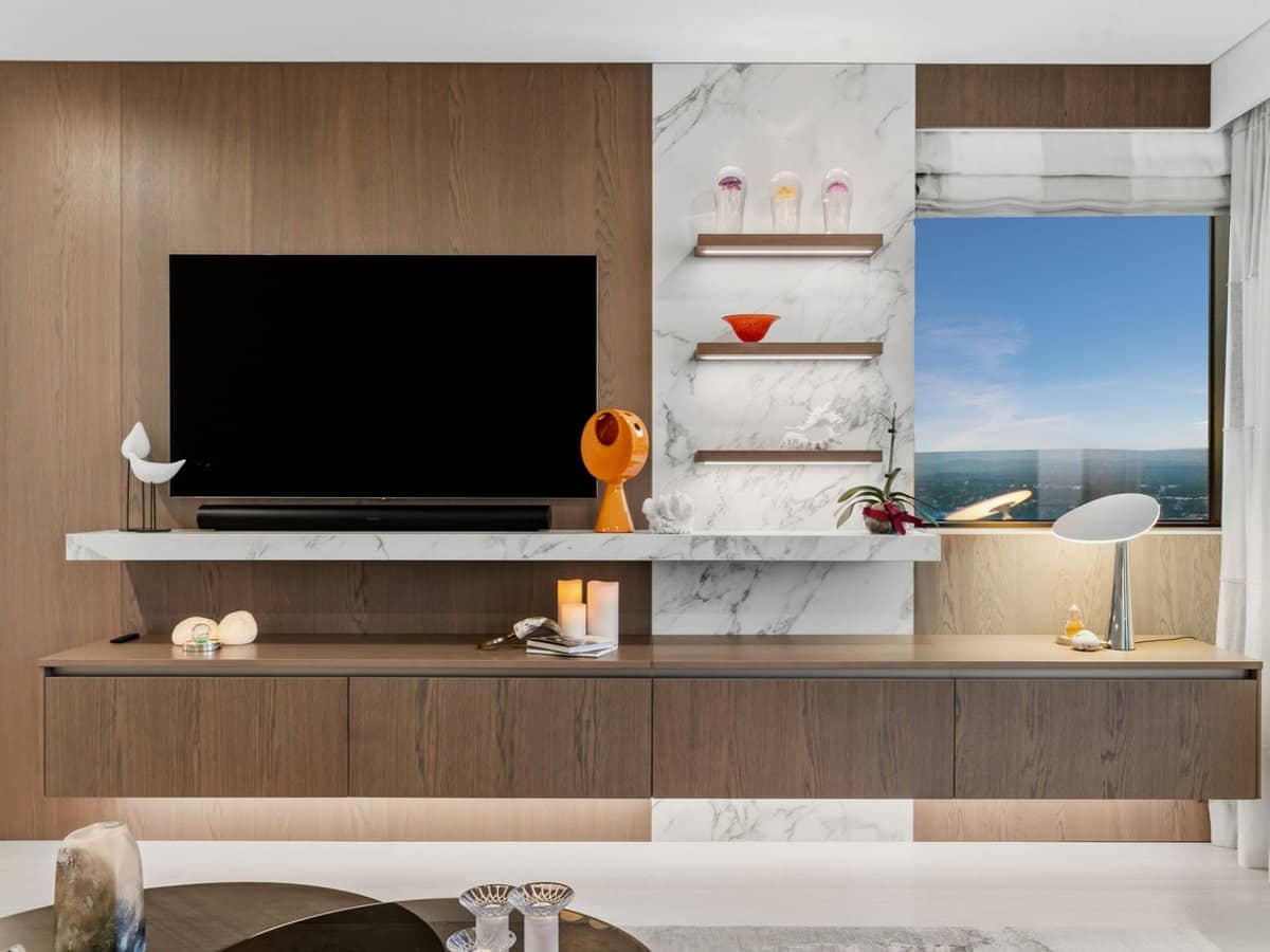 24 Woodroffe Avenue, Main Beach - Thumbnail 11