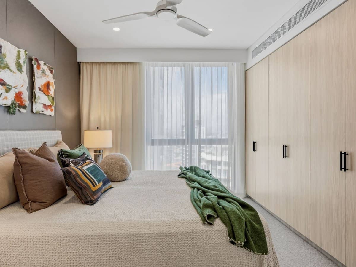 24 Woodroffe Avenue, Main Beach - Thumbnail 19