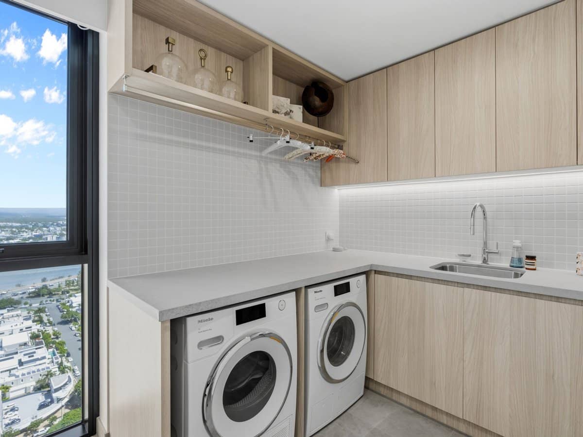 24 Woodroffe Avenue, Main Beach - Thumbnail 23