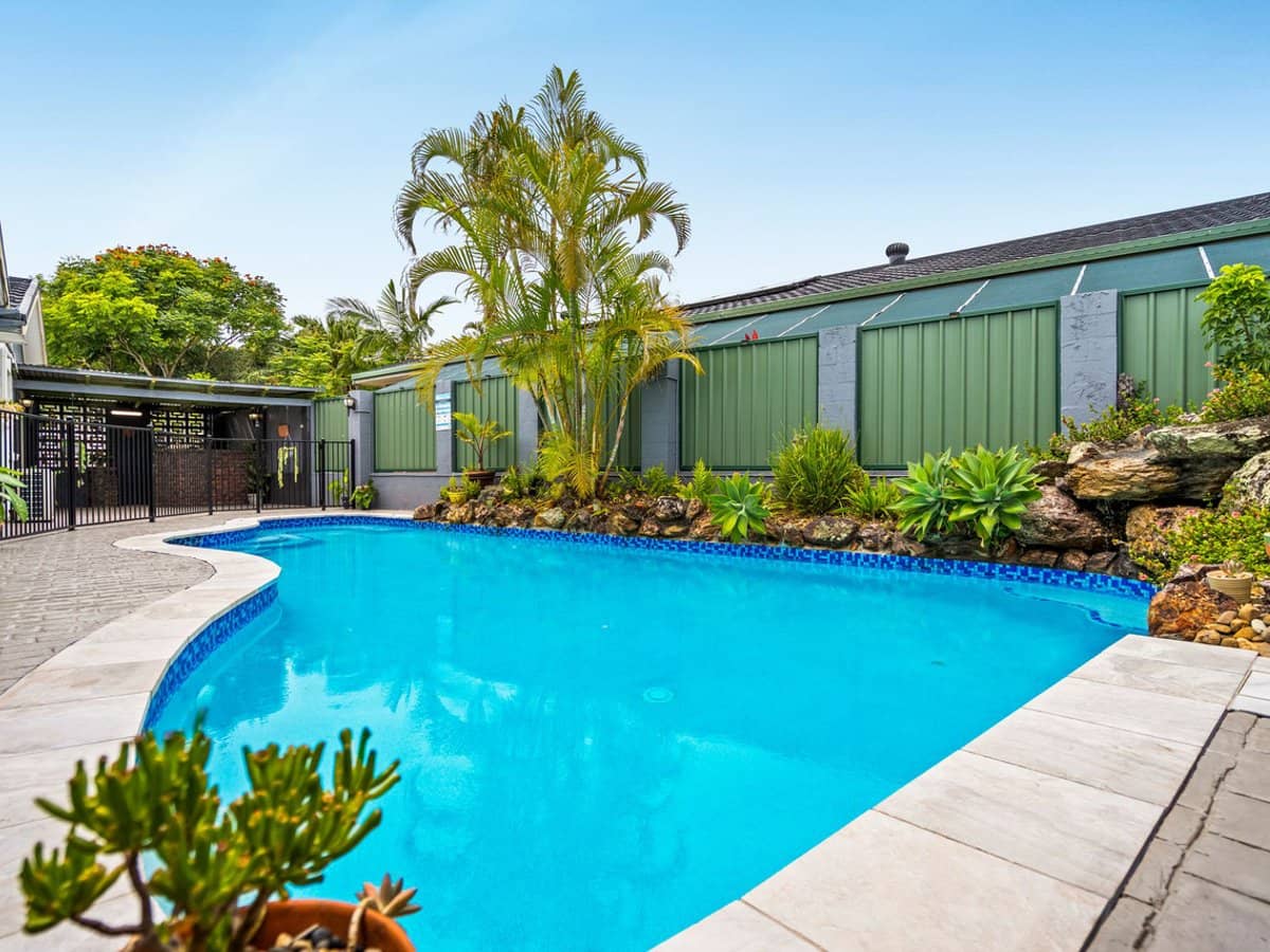 12 Honeyman Street, MOUNT WARREN PARK - Thumbnail 2