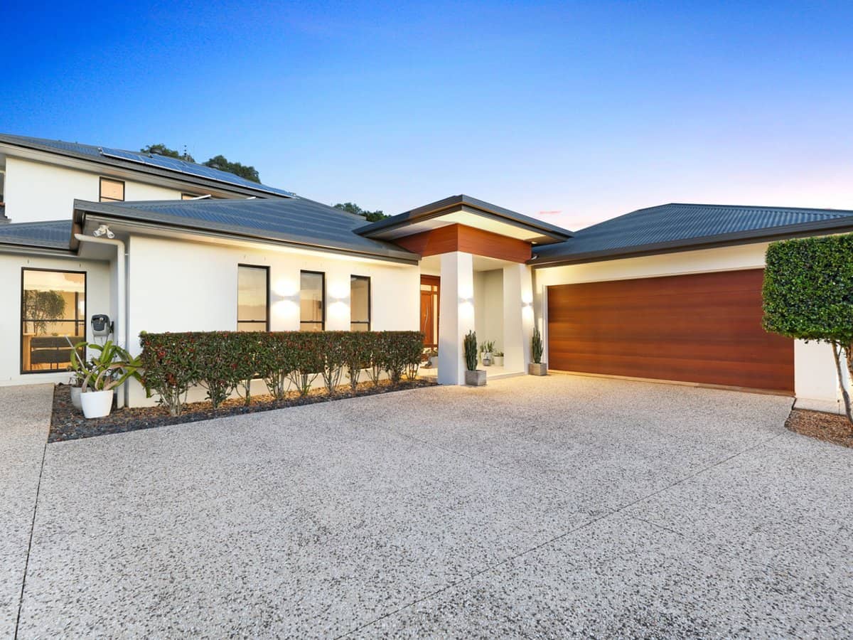 13 Finnagin Drive, BONOGIN - Thumbnail 3