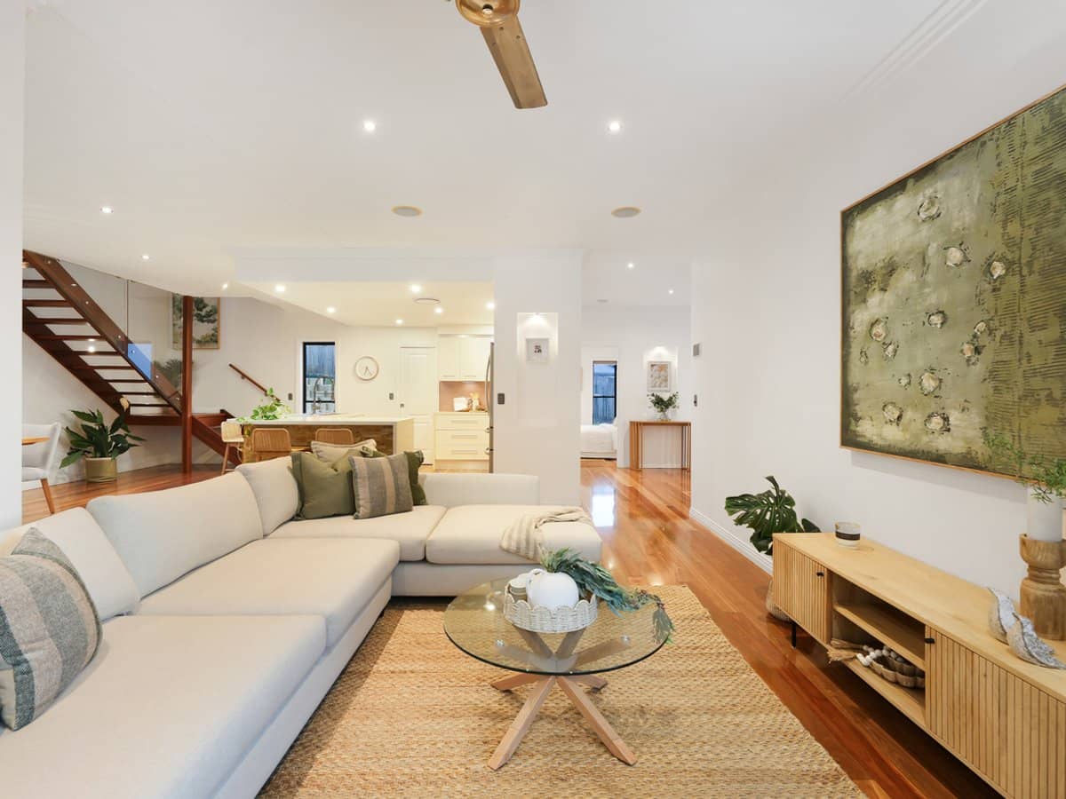 13 Finnagin Drive, BONOGIN - Thumbnail 8