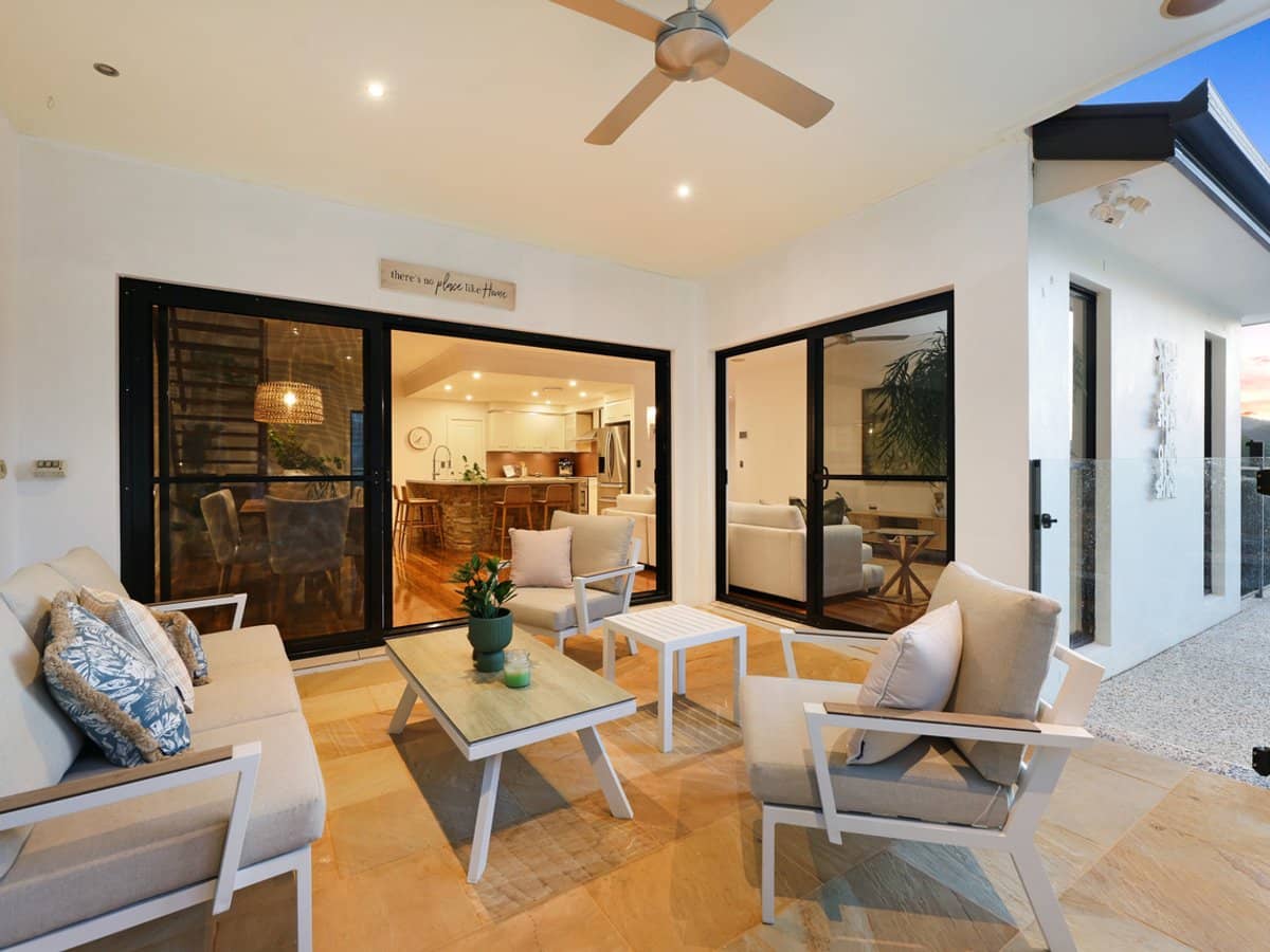 13 Finnagin Drive, BONOGIN - Thumbnail 20