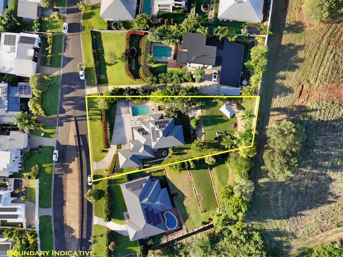 13 Finnagin Drive, BONOGIN - Thumbnail 30