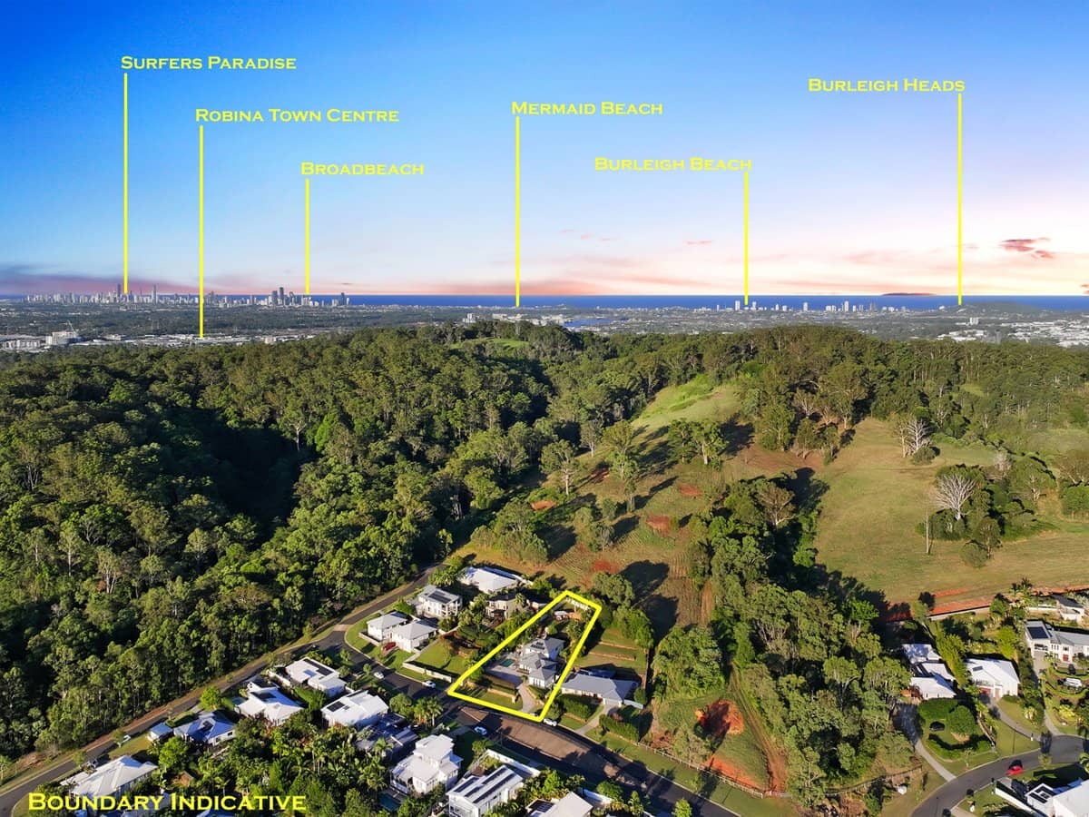 13 Finnagin Drive, BONOGIN - Thumbnail 31