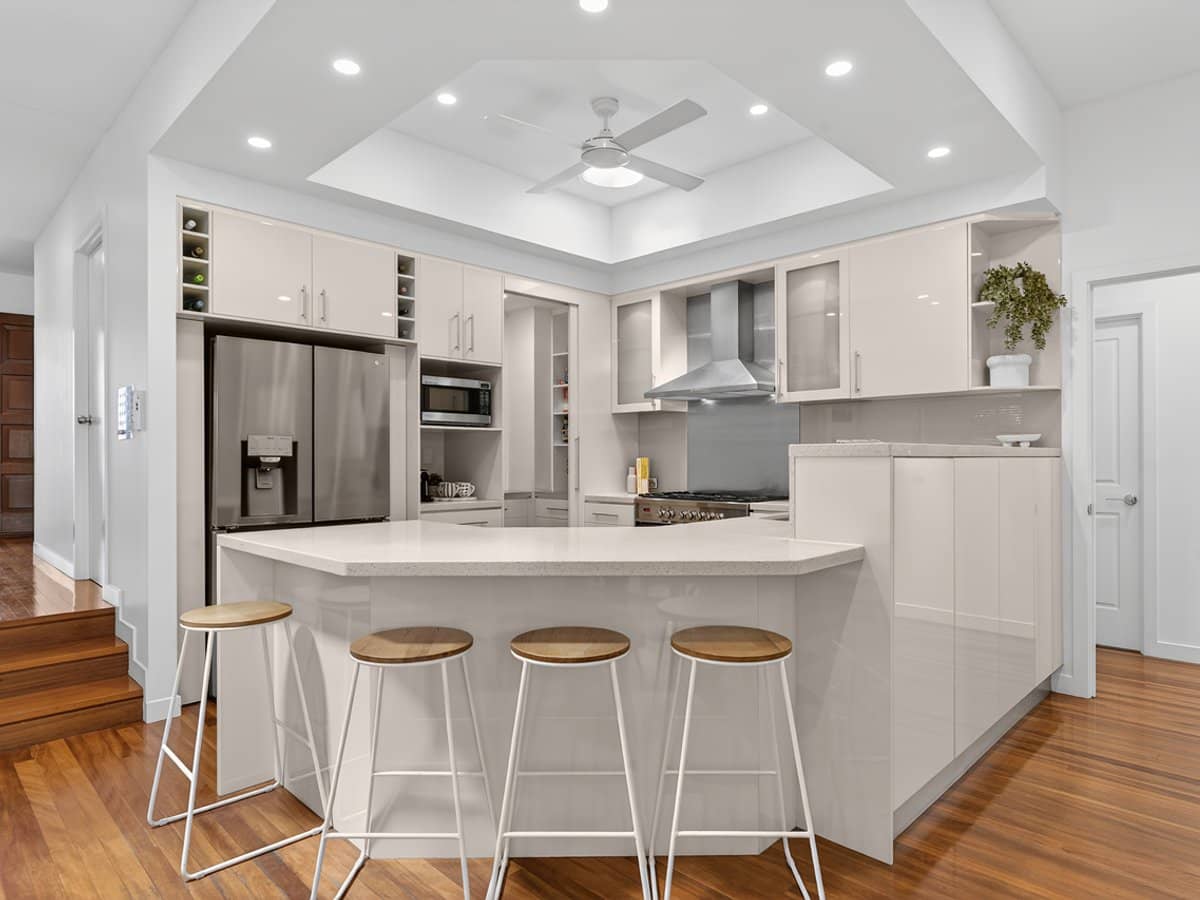 23 Clematis Avenue, HOLLYWELL - Thumbnail 9