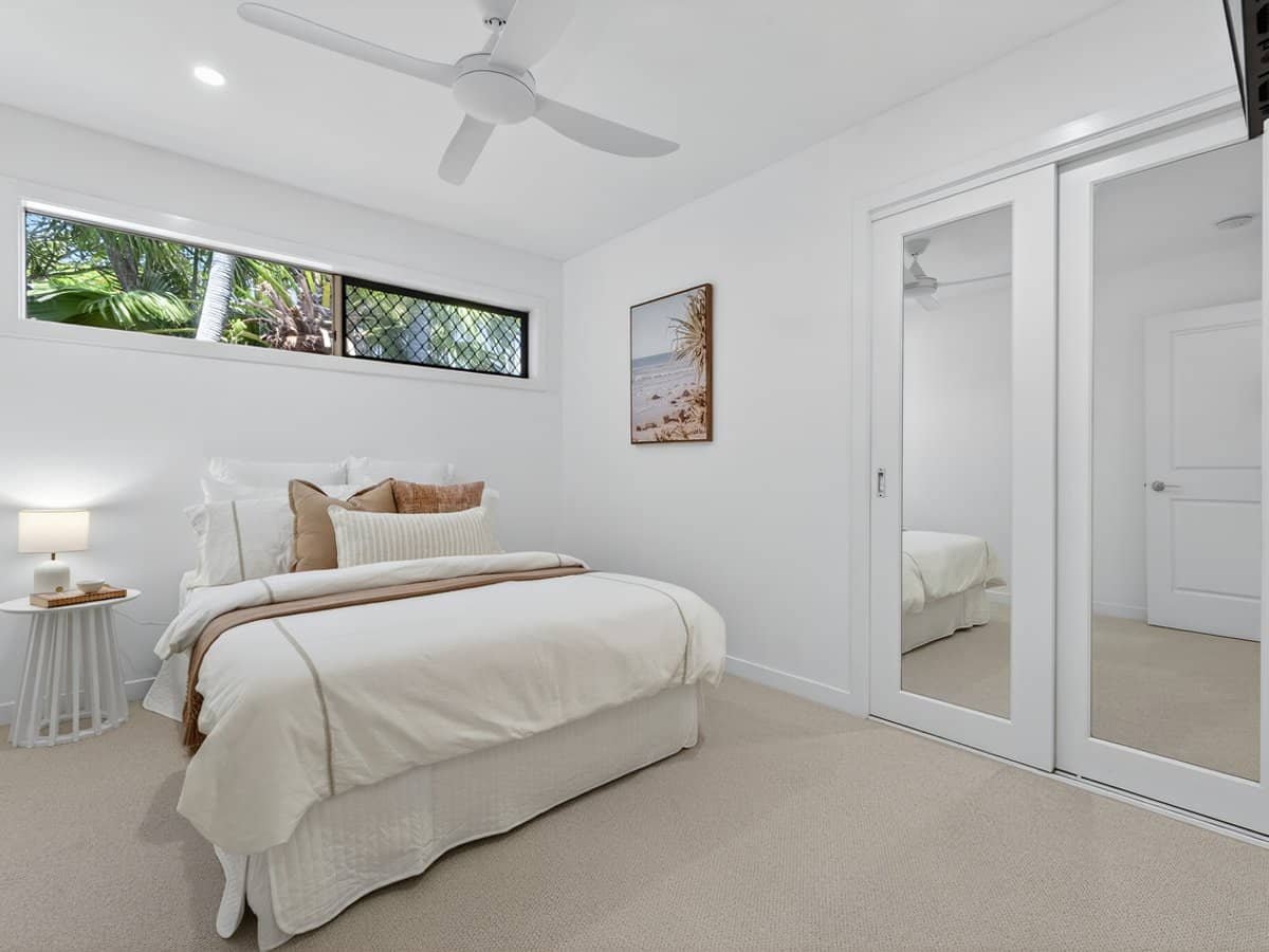 23 Clematis Avenue, HOLLYWELL - Thumbnail 16