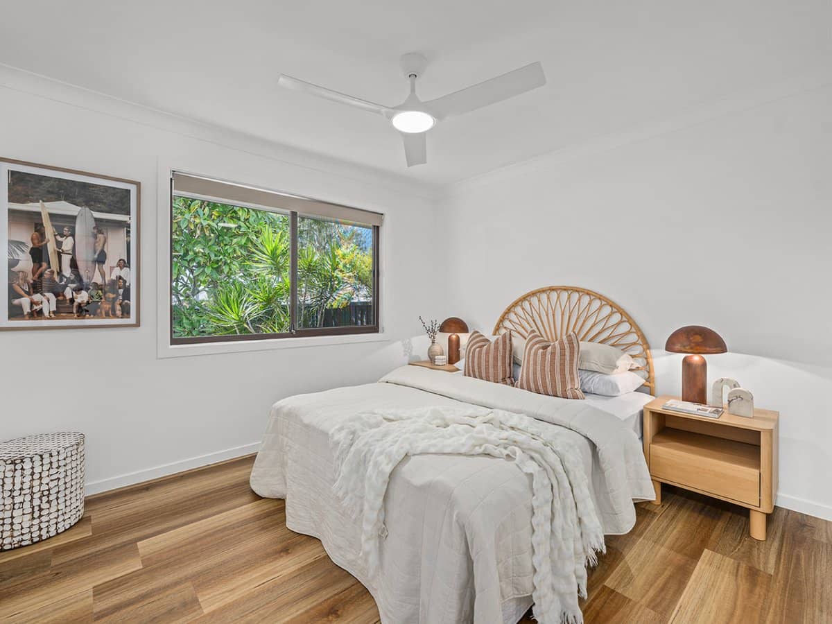 121 Sunshine Boulevard, MERMAID WATERS - Thumbnail 7