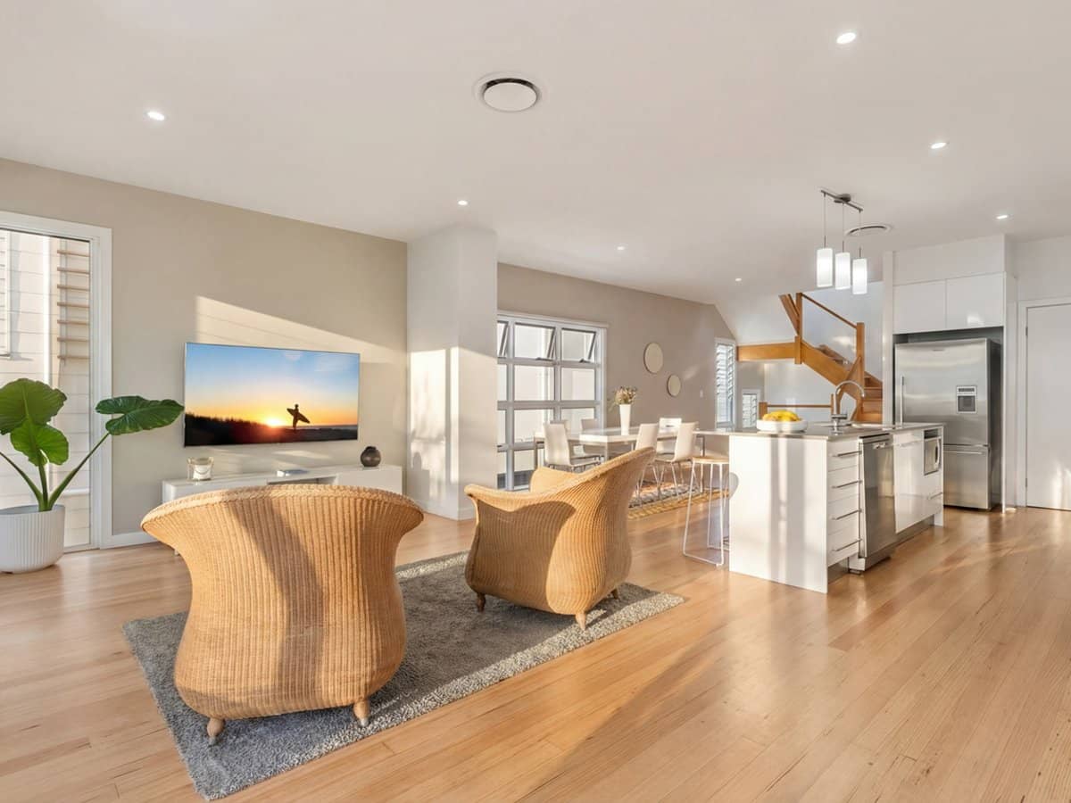 1433 Gold Coast Highway, PALM BEACH - Thumbnail 3