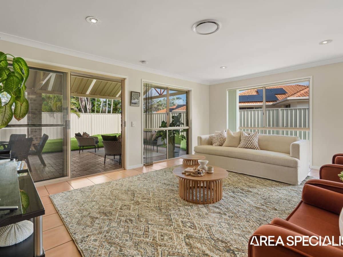 22 Westlake Court, Helensvale - Thumbnail 4