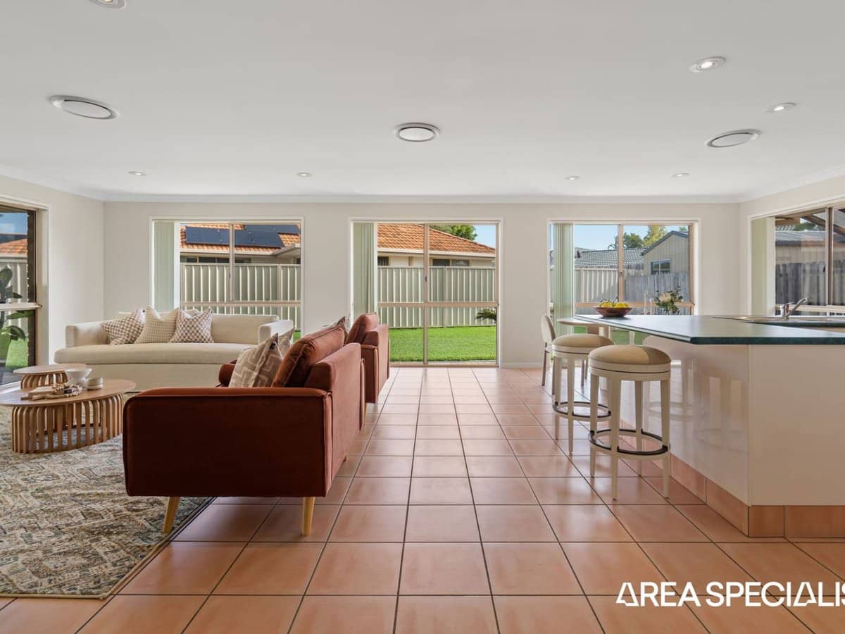 22 Westlake Court, Helensvale - Thumbnail 8