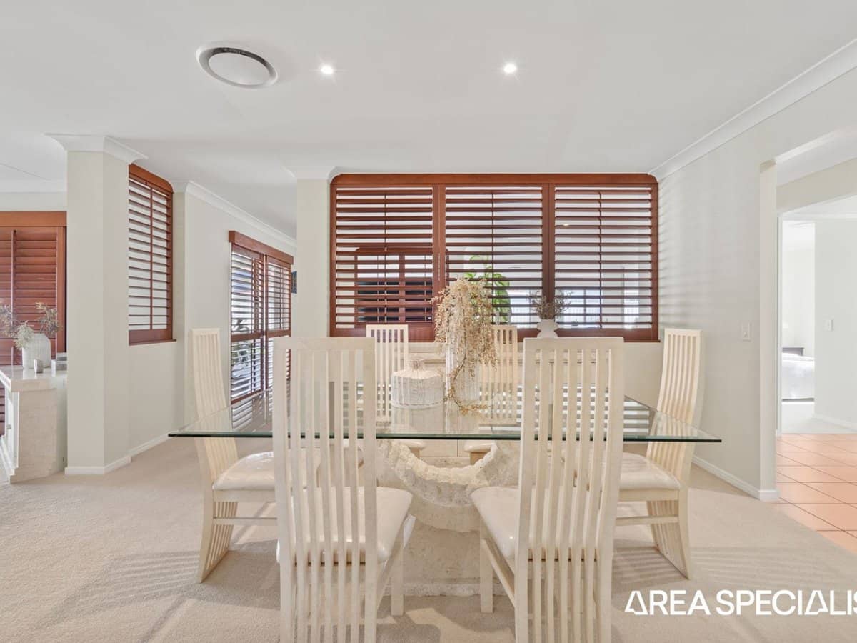 22 Westlake Court, Helensvale - Thumbnail 12