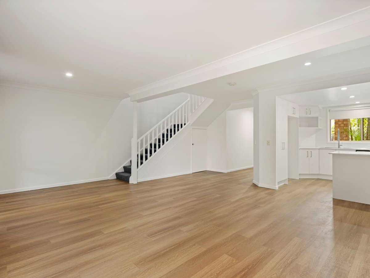 6-10 Bourton Road, MERRIMAC - Thumbnail 4