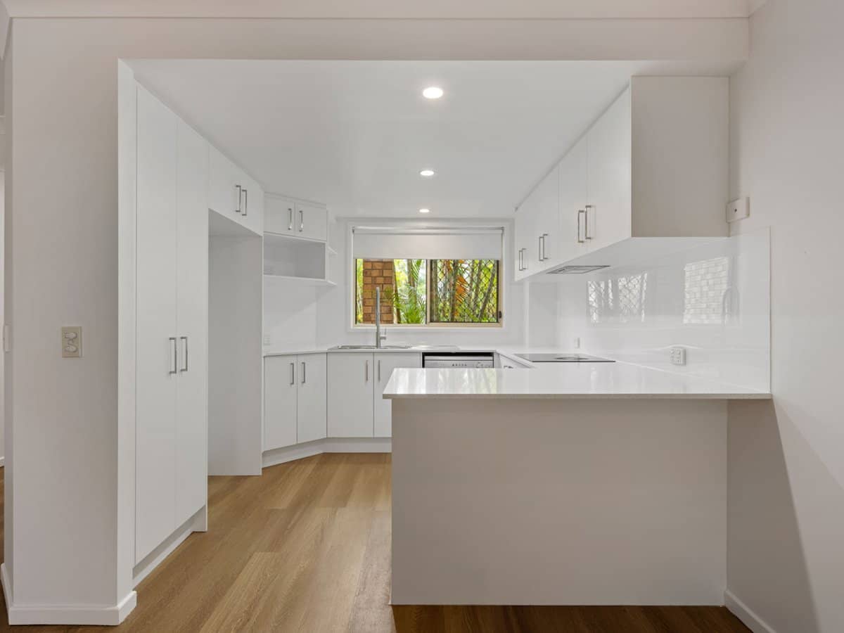 6-10 Bourton Road, MERRIMAC - Thumbnail 5