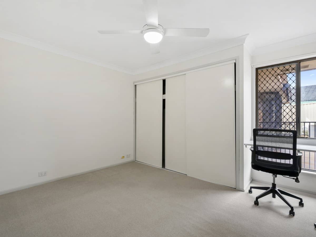 12 Macallan Street, MERRIMAC - Thumbnail 9