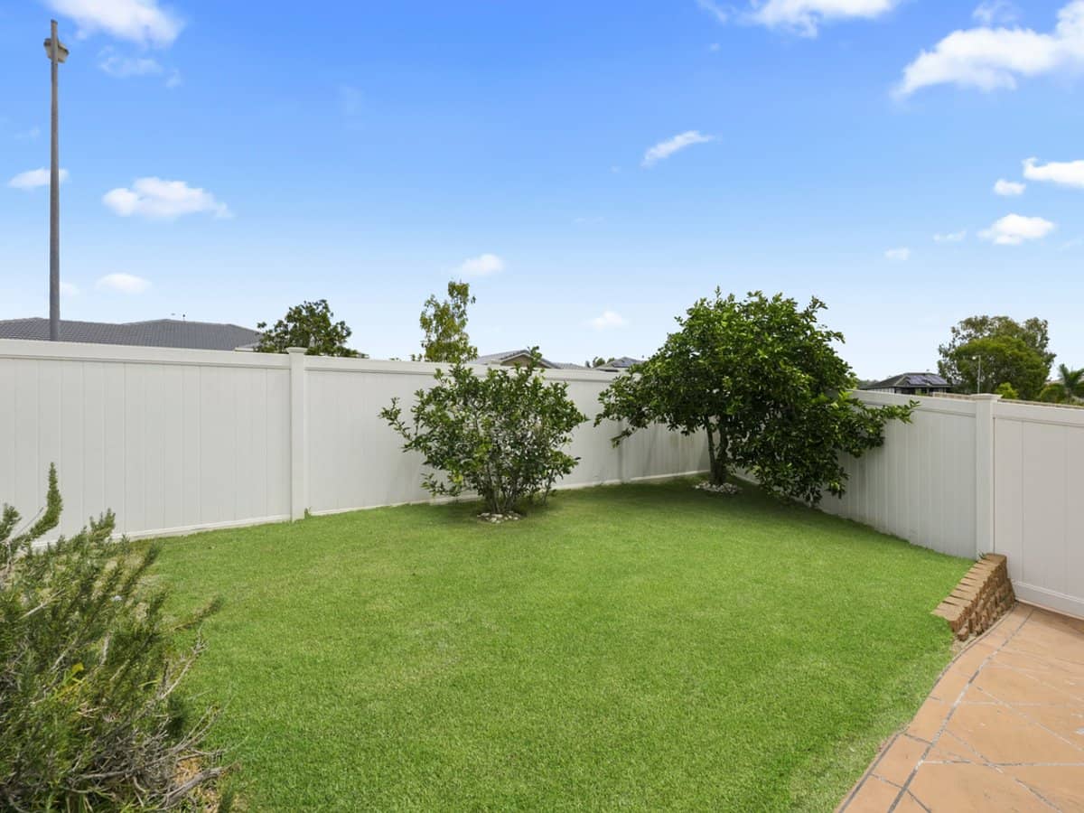 12 Macallan Street, MERRIMAC - Thumbnail 17