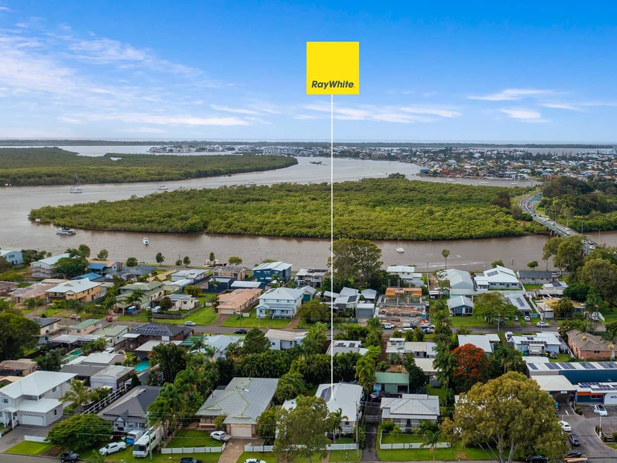 46 Crescent Avenue, HOPE ISLAND - Thumbnail 16